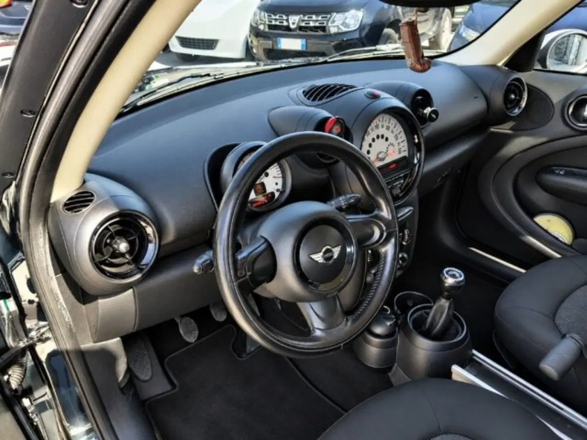 MINI Mini Countryman usata a Firenze (9)