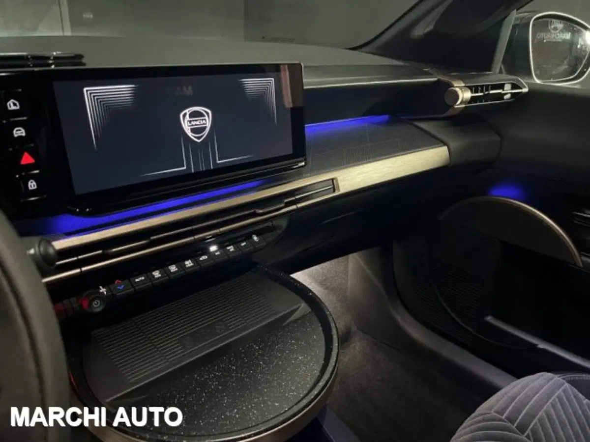 Lancia Ypsilon usata a Perugia (12)
