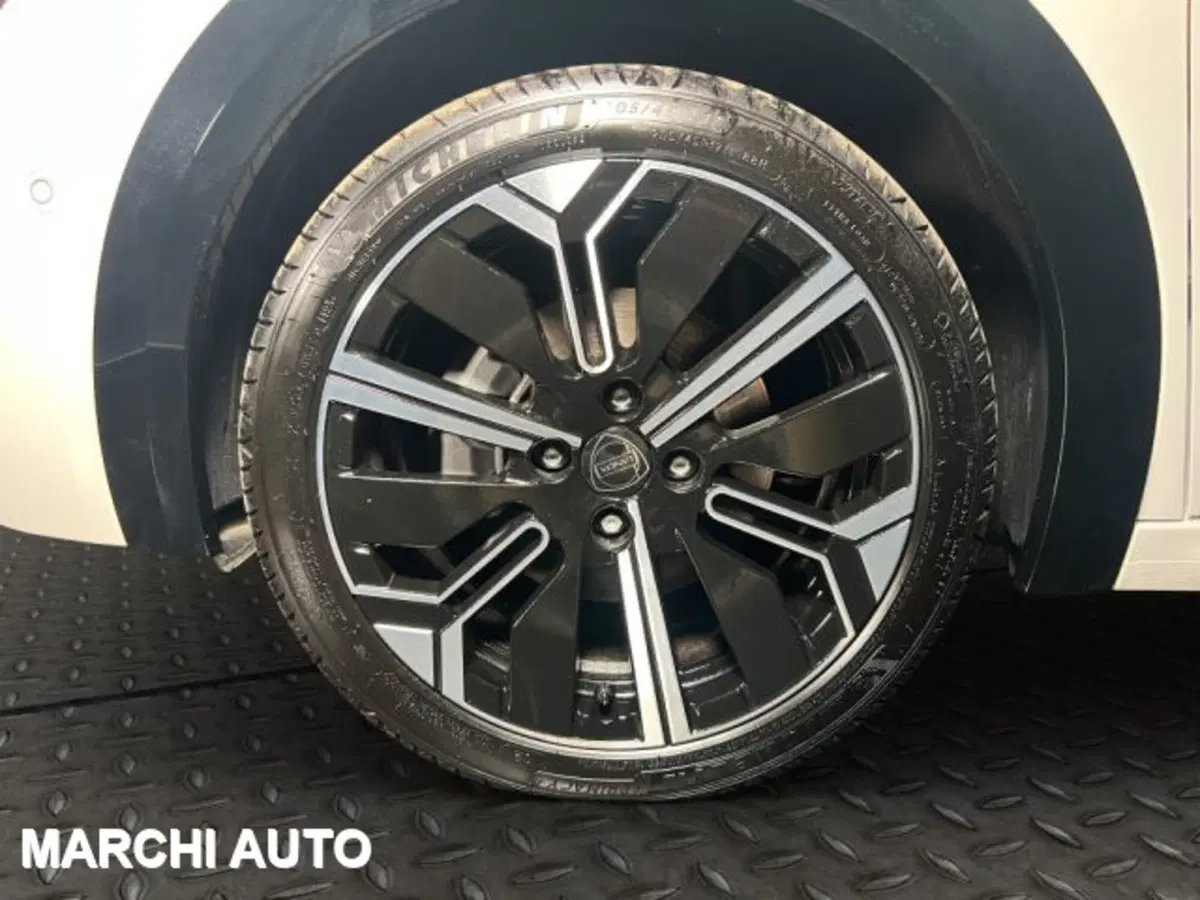 Lancia Ypsilon usata a Perugia (9)