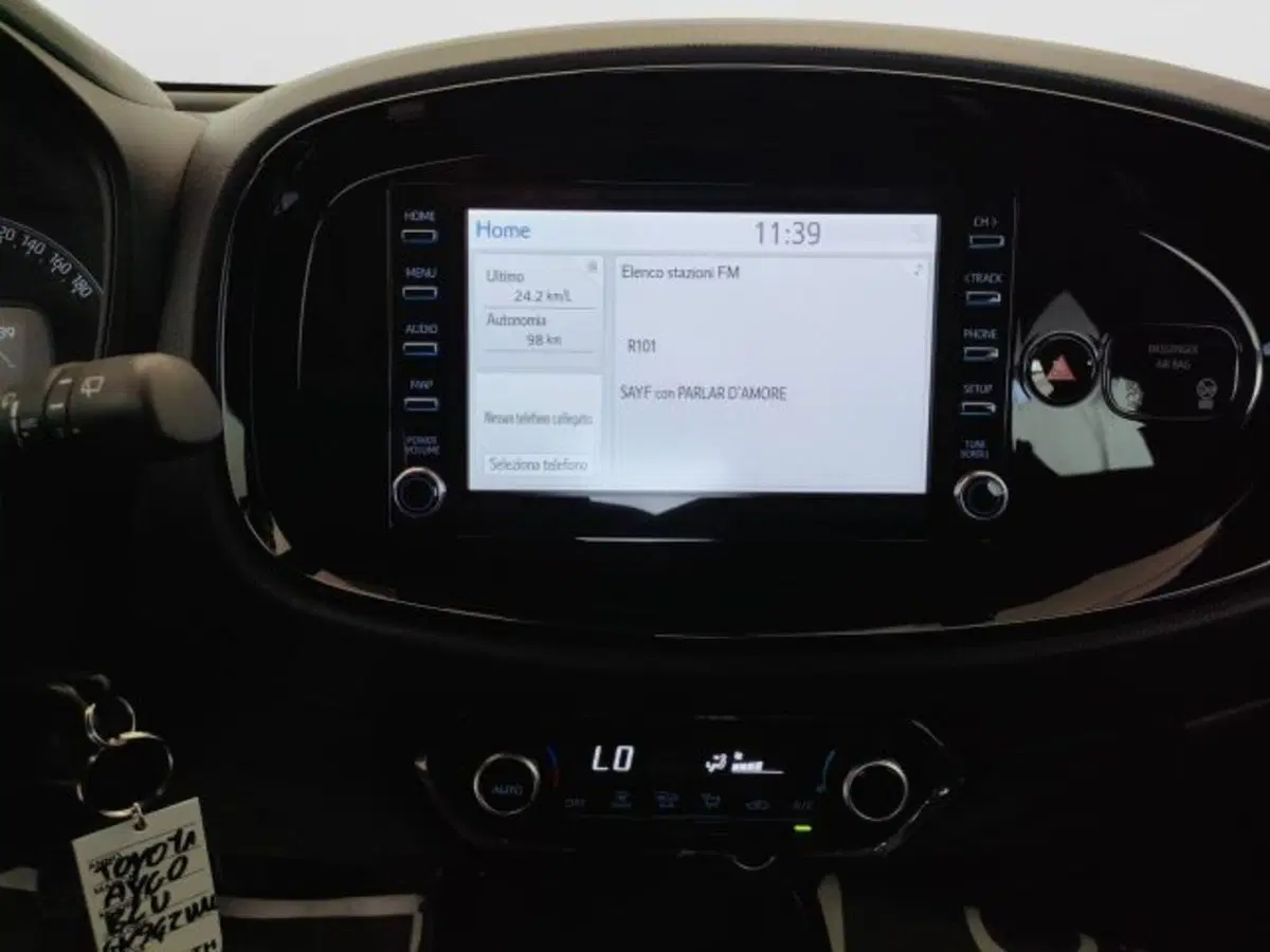 Toyota Aygo X usata a Teramo (16)