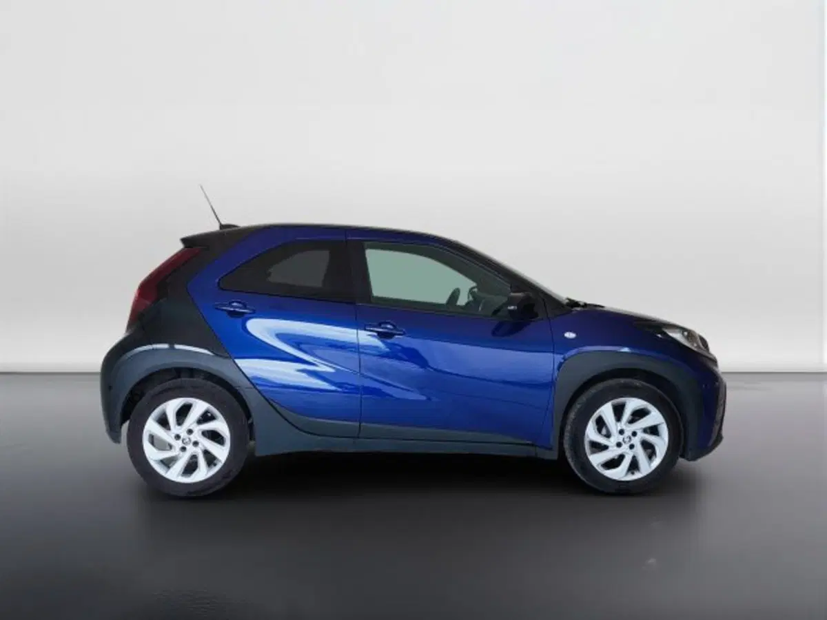 Toyota Aygo X usata a Teramo (4)