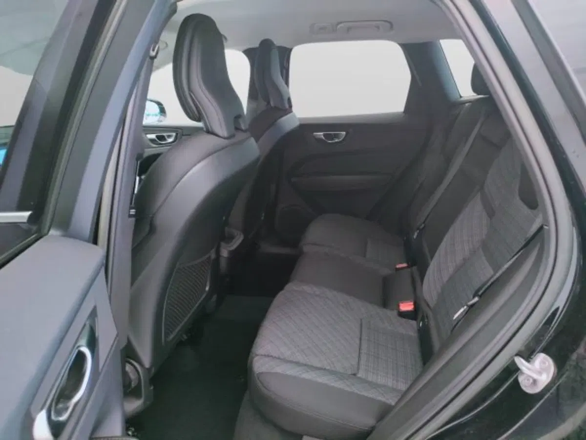 Volvo XC60 usata a Teramo (11)