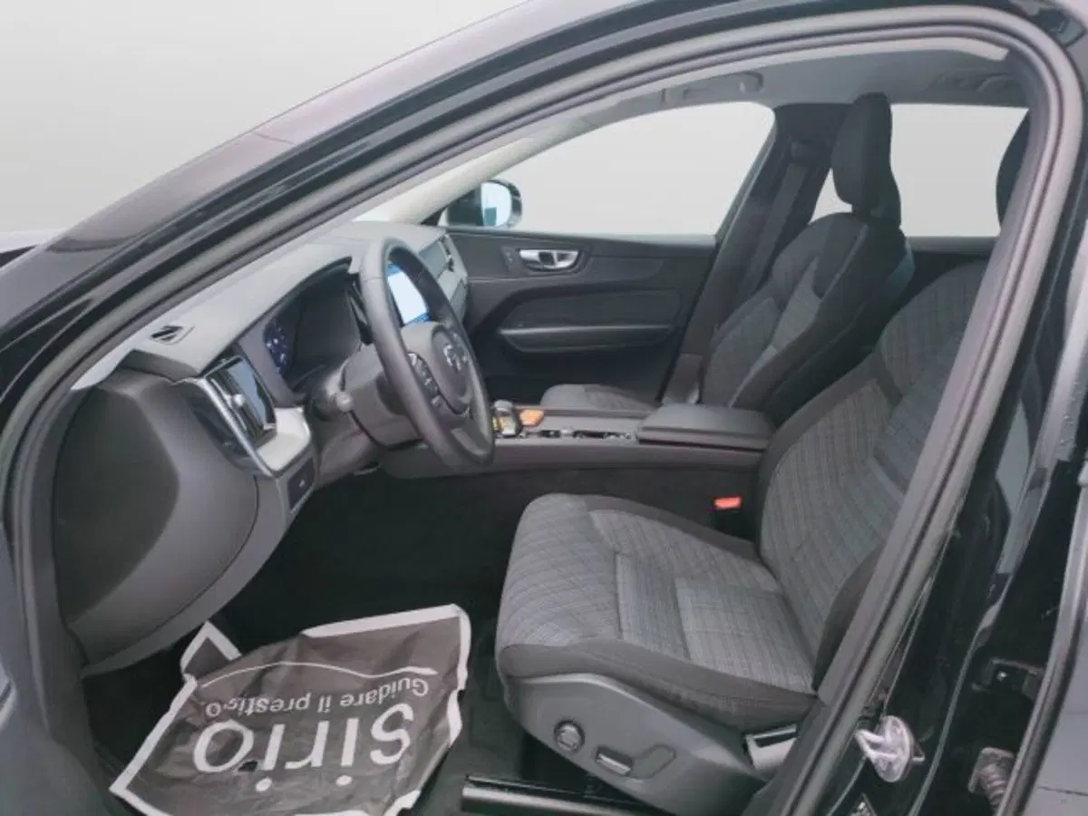 Volvo XC60 usata a Teramo (16)