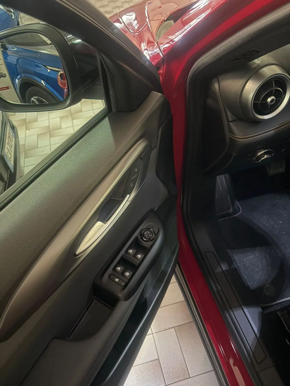 Alfa Romeo Tonale usata a Cagliari (4)