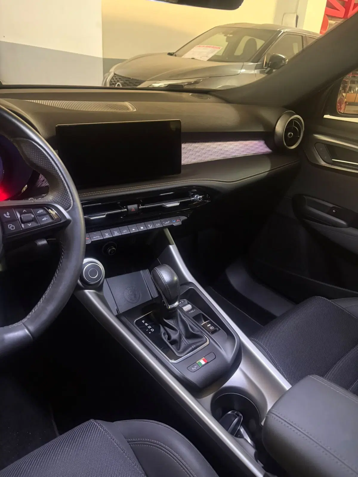 Alfa Romeo Tonale usata a Cagliari (8)