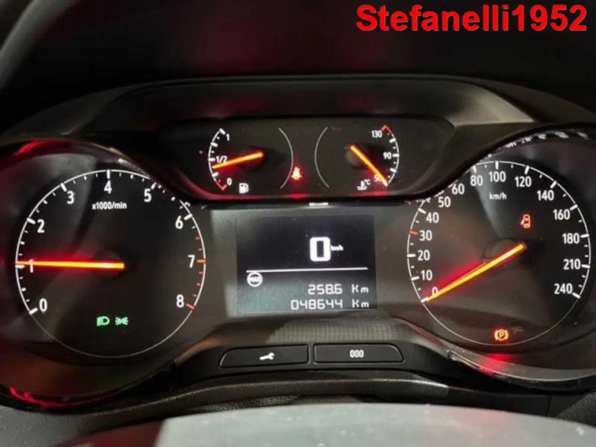 Opel Crossland X usata a Bologna (12)