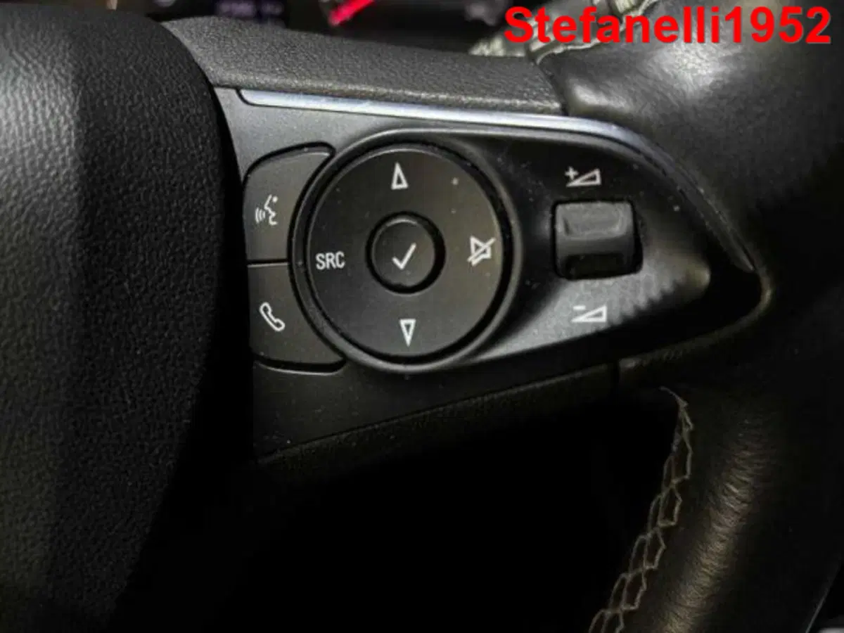 Opel Crossland X usata a Bologna (19)