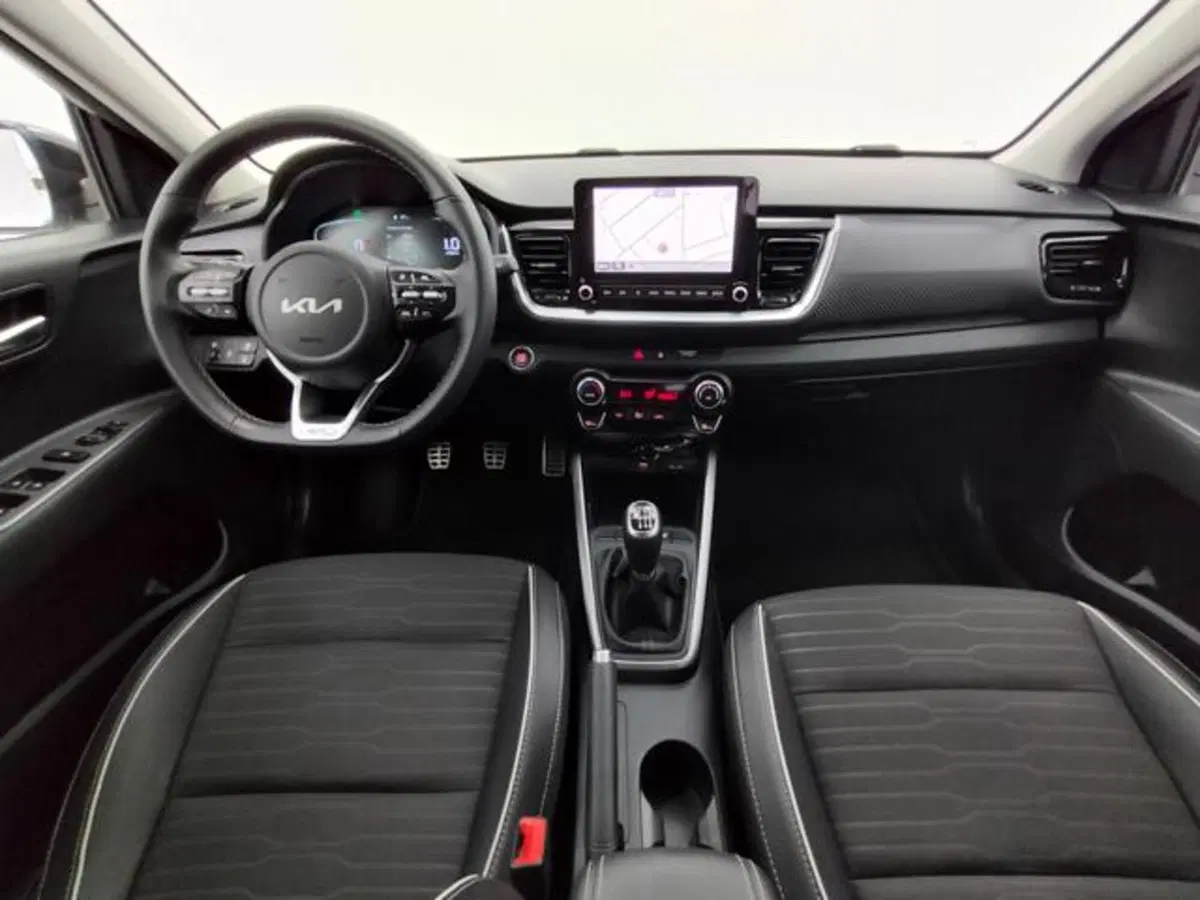 Kia Stonic usata a Como (4)