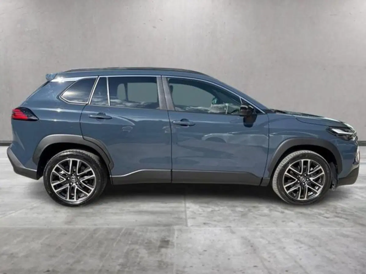 Toyota Corolla Cross usata a Sassari (3)