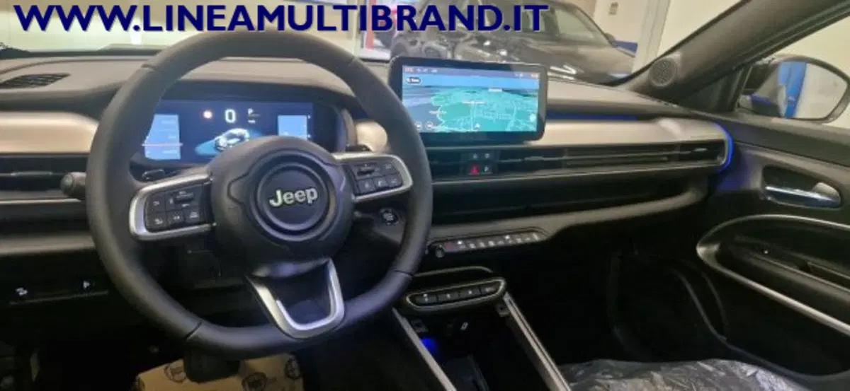 Jeep Avenger nuova a Piacenza (13)