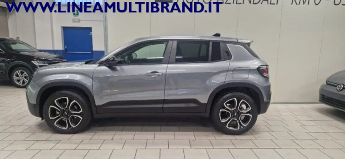 Jeep Avenger nuova a Piacenza (17)