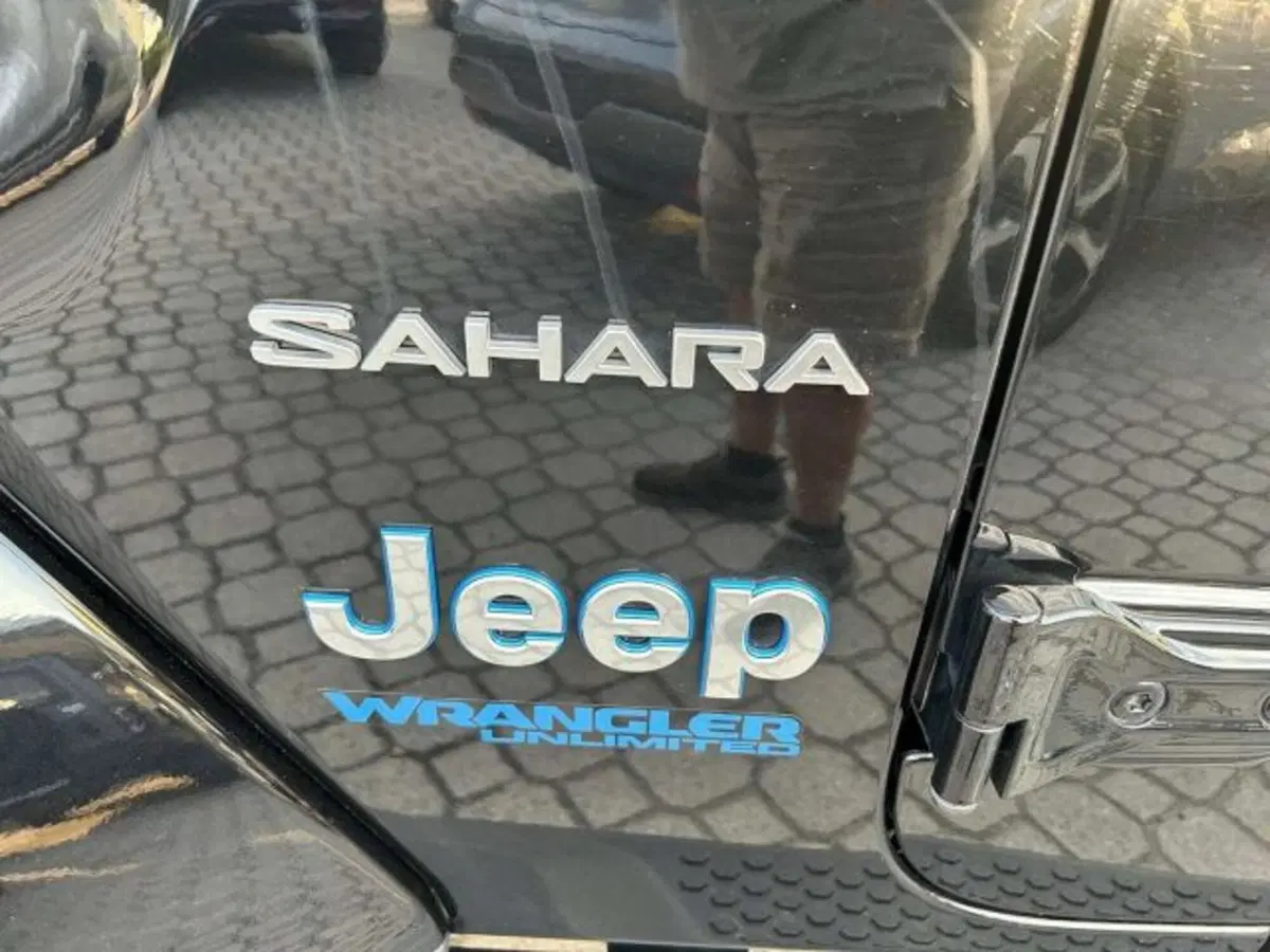 Jeep Wrangler Unlimited usata a Firenze (10)