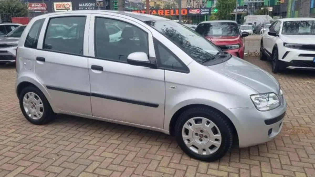 Fiat Idea usata a Savona (18)