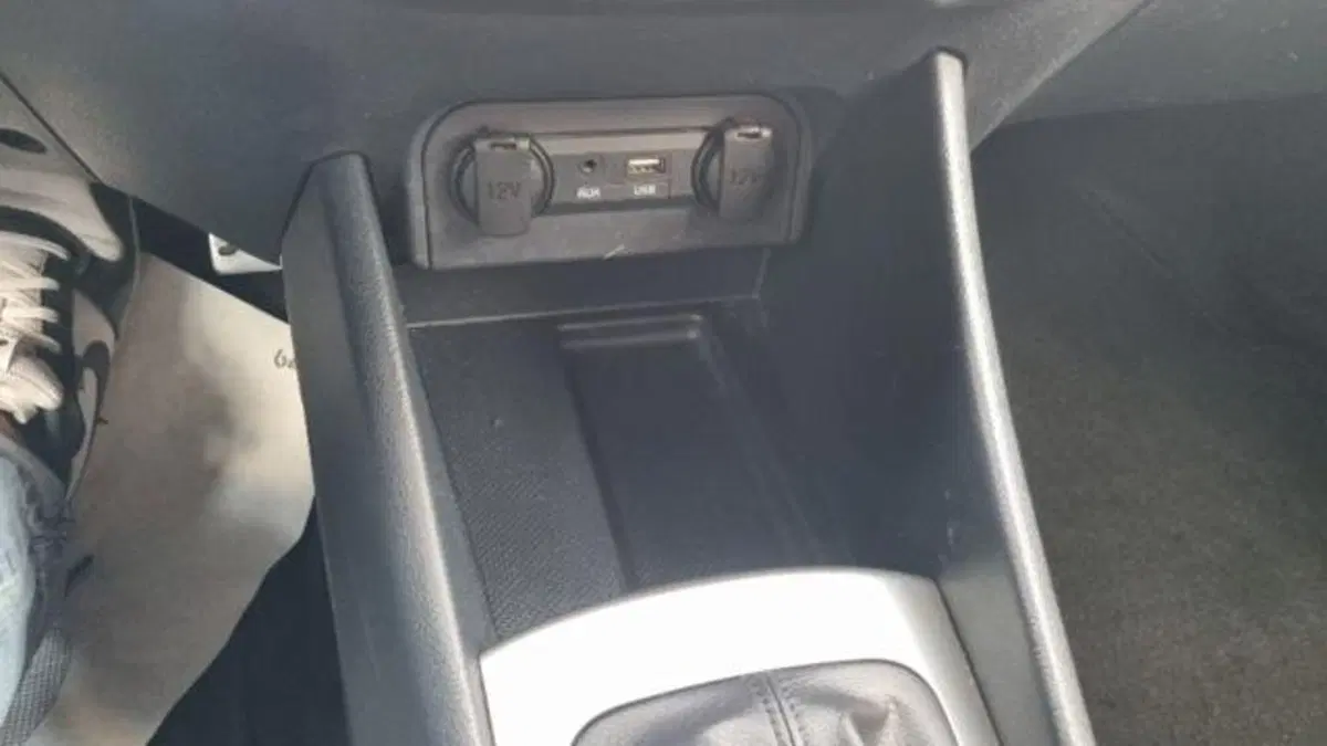 Kia Rio usata a Savona (8)
