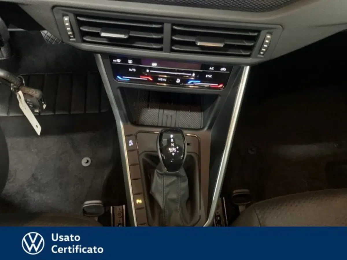 Volkswagen Polo nuova a Vicenza (11)