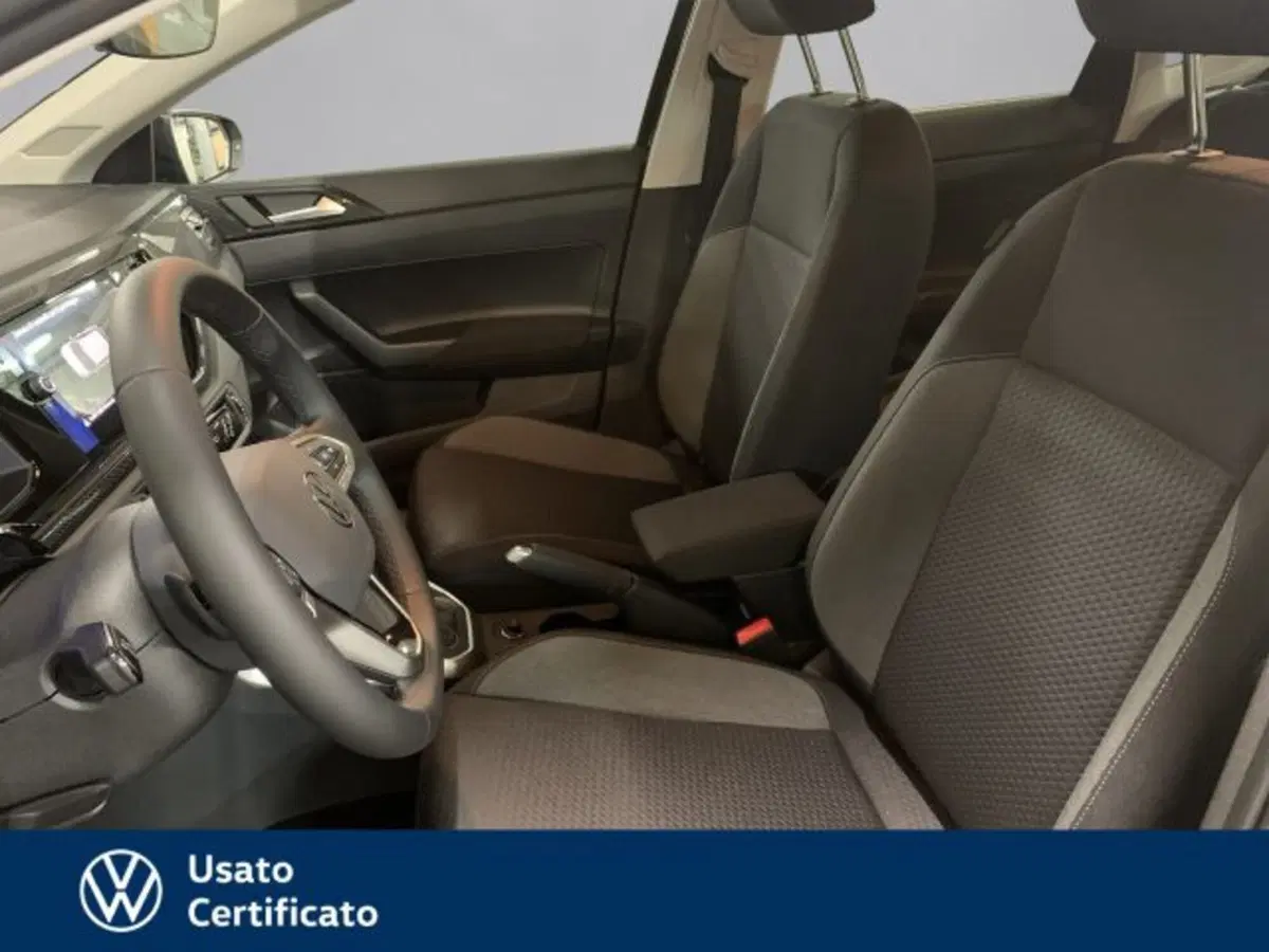 Volkswagen Polo nuova a Vicenza (13)