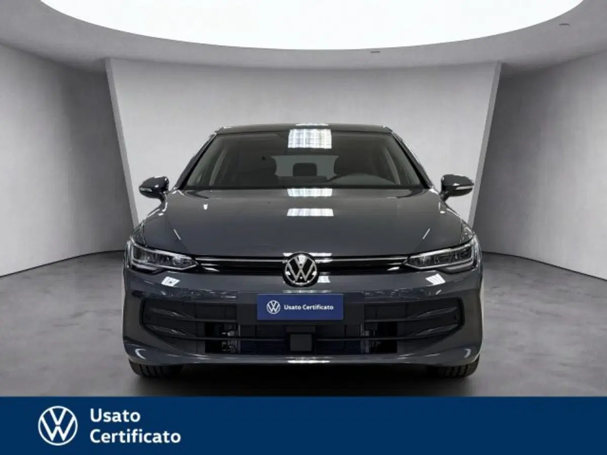 Volkswagen Golf nuova a Vicenza (2)