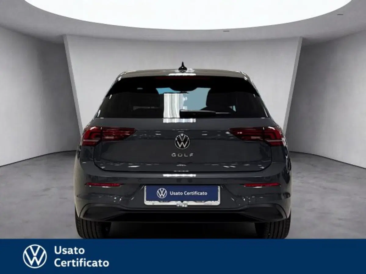 Volkswagen Golf nuova a Vicenza (5)