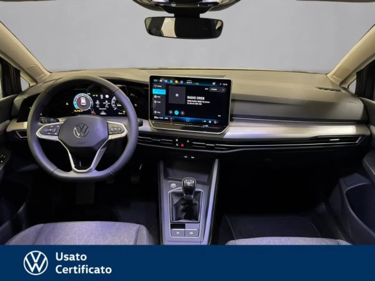 Volkswagen Golf nuova a Vicenza (8)