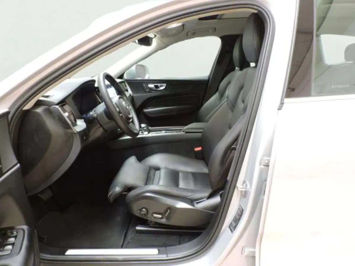 Volvo XC60 usata a Firenze (17)