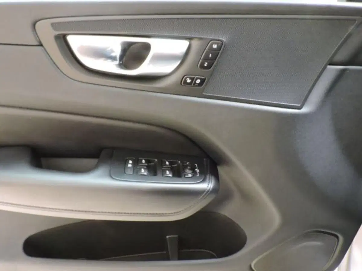 Volvo XC60 usata a Firenze (19)