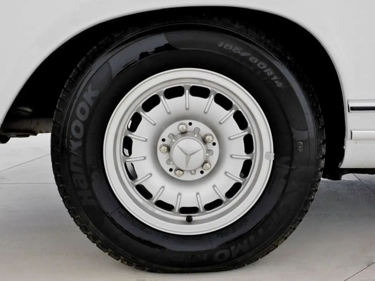 Mercedes-Benz 230 Coupé usata a Perugia (10)