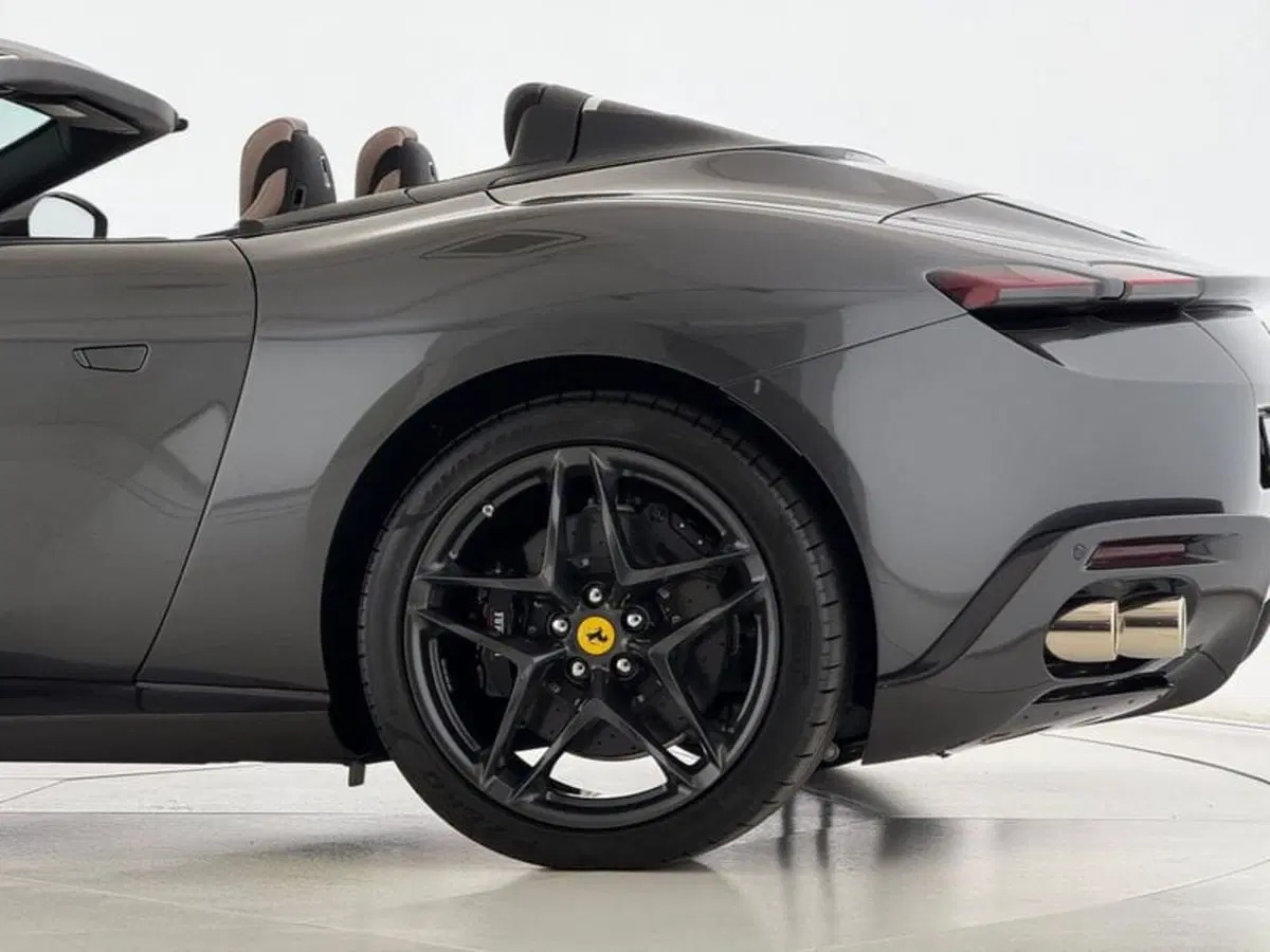 Ferrari Roma Coupé usata a Perugia (11)