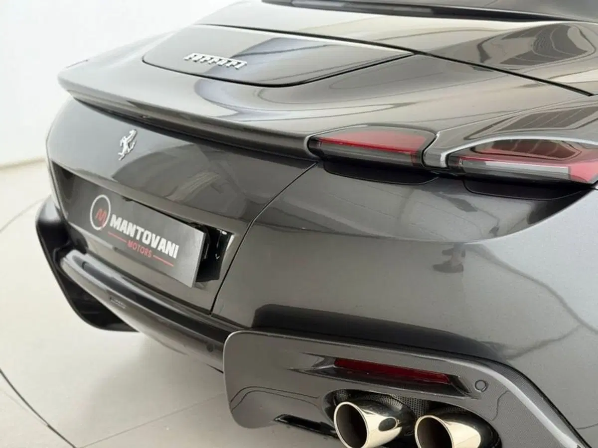 Ferrari Roma Coupé usata a Perugia (14)