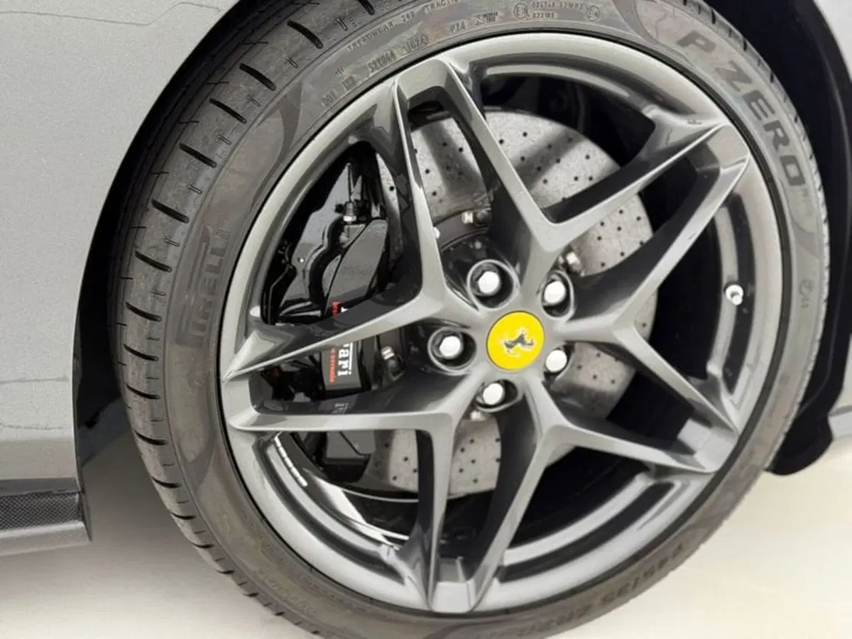 Ferrari Roma Coupé usata a Perugia (20)