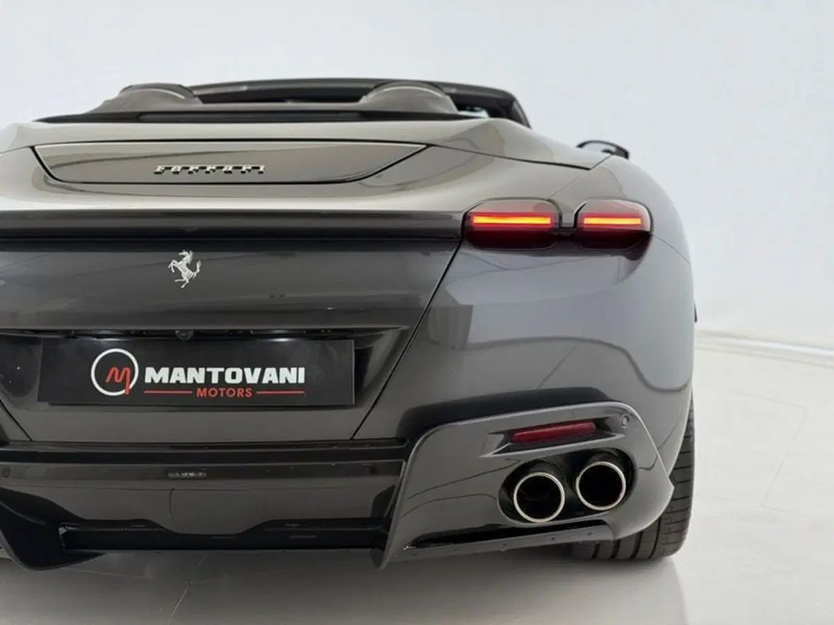 Ferrari Roma Coupé usata a Perugia (8)
