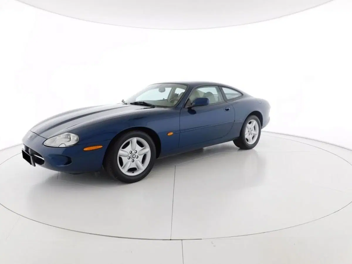 Jaguar XK usata a Perugia (3)