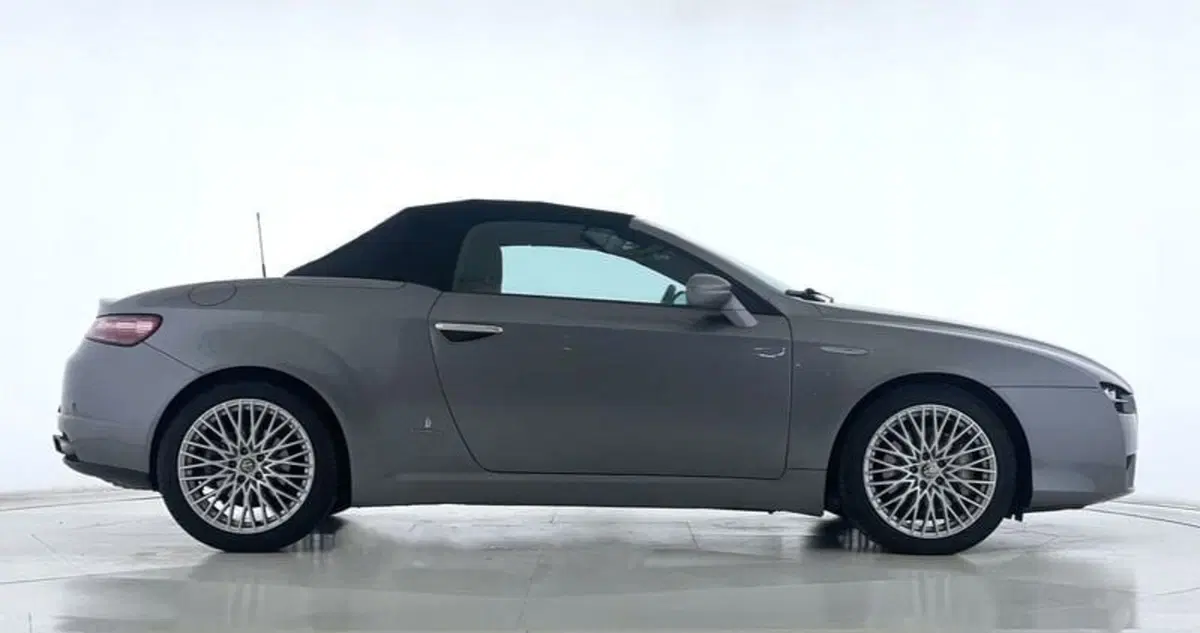 Alfa Romeo Spider usata a Perugia (4)