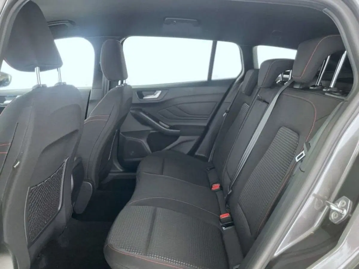 Ford Focus Station Wagon usata a Perugia (14)