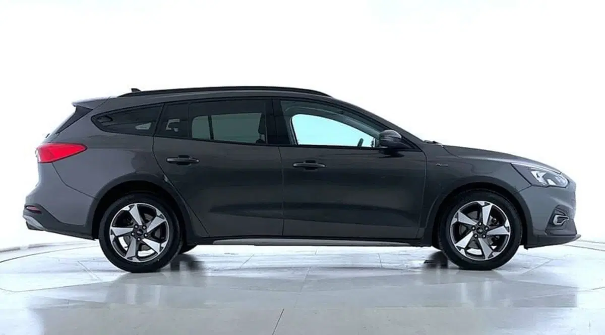 Ford Focus Station Wagon usata a Perugia (4)