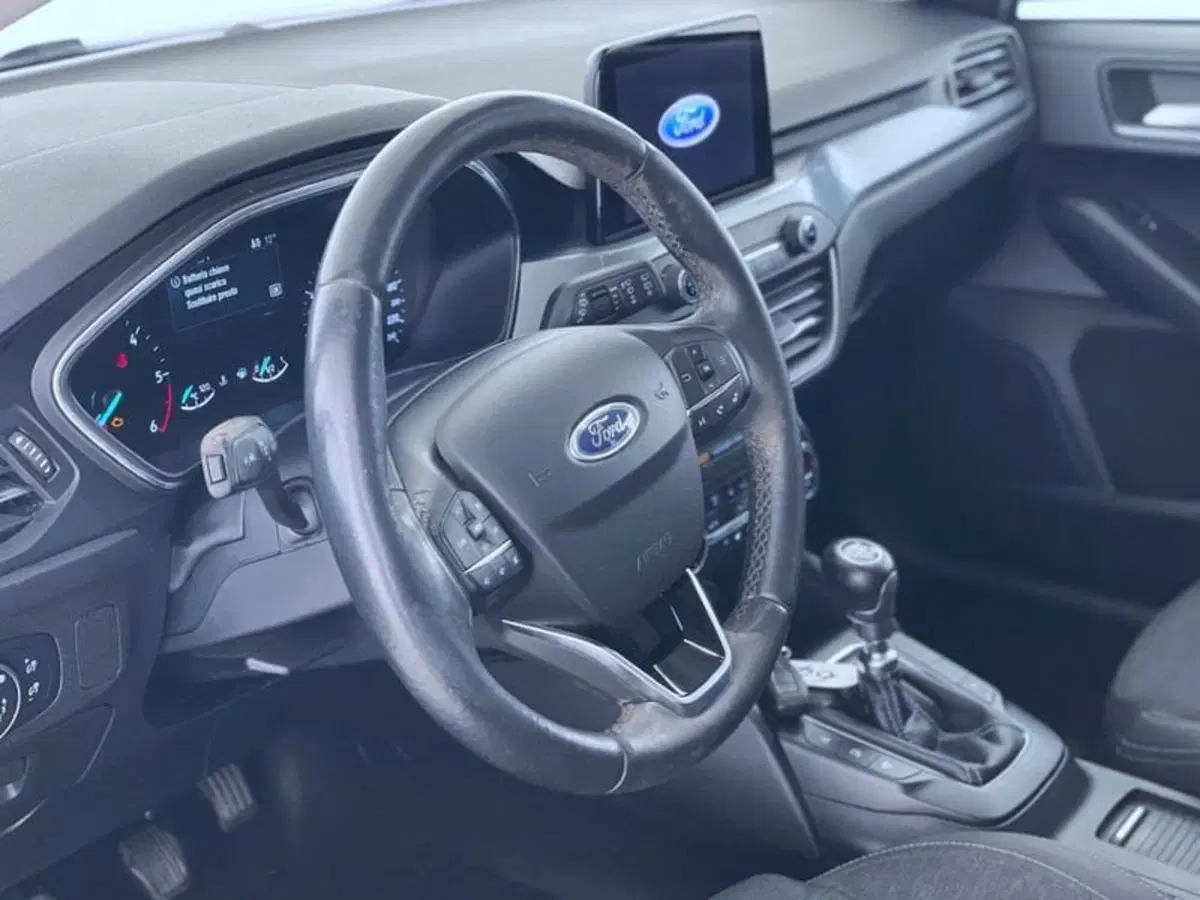 Ford Focus Station Wagon usata a Perugia (6)