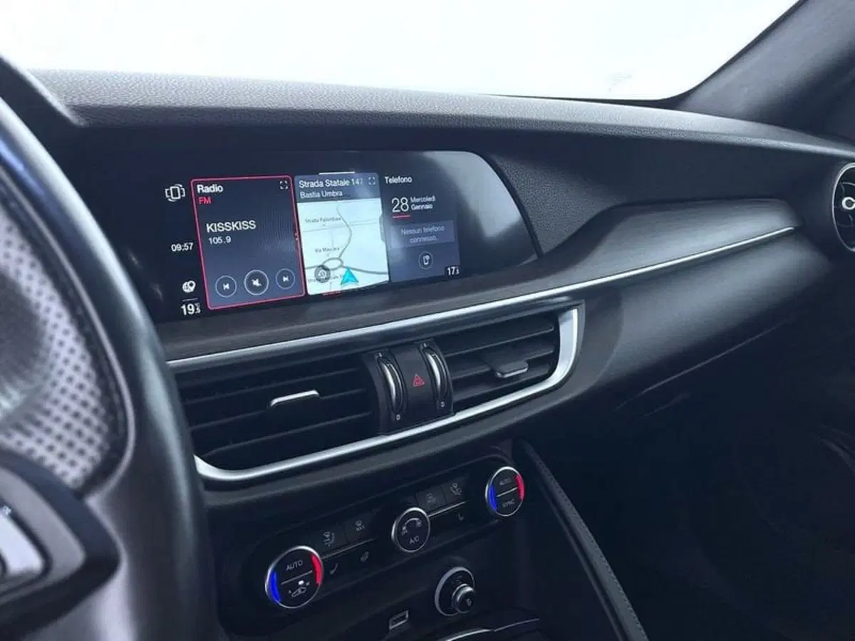 Alfa Romeo Stelvio usata a Perugia (12)