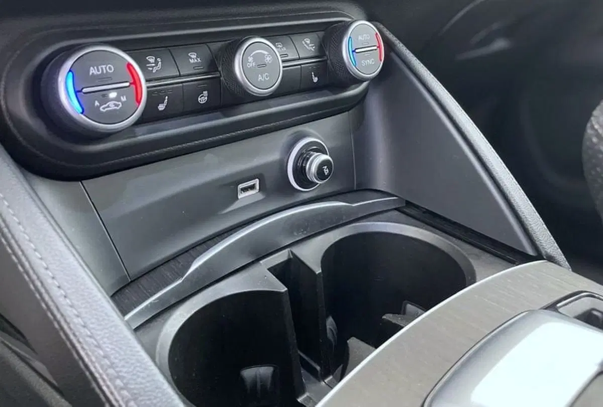 Alfa Romeo Stelvio usata a Perugia (19)