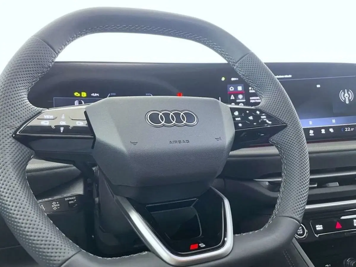 Audi A4 Avant nuova a Perugia (9)