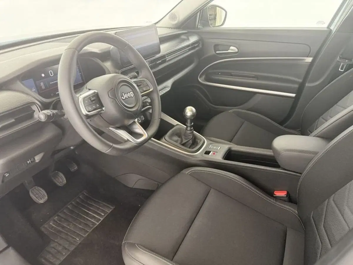 Jeep Avenger usata a Perugia (8)