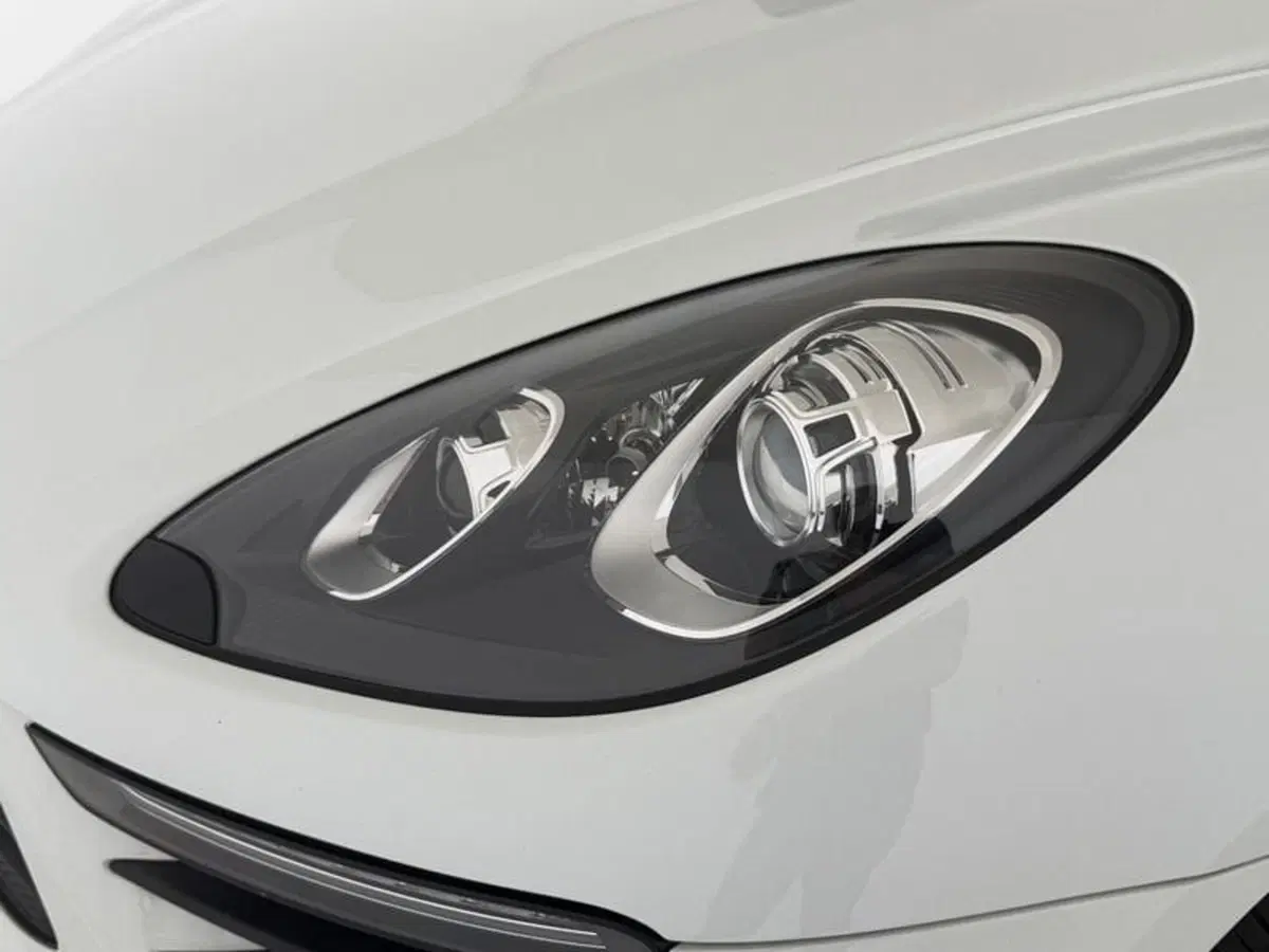 Porsche Macan usata a Perugia (19)