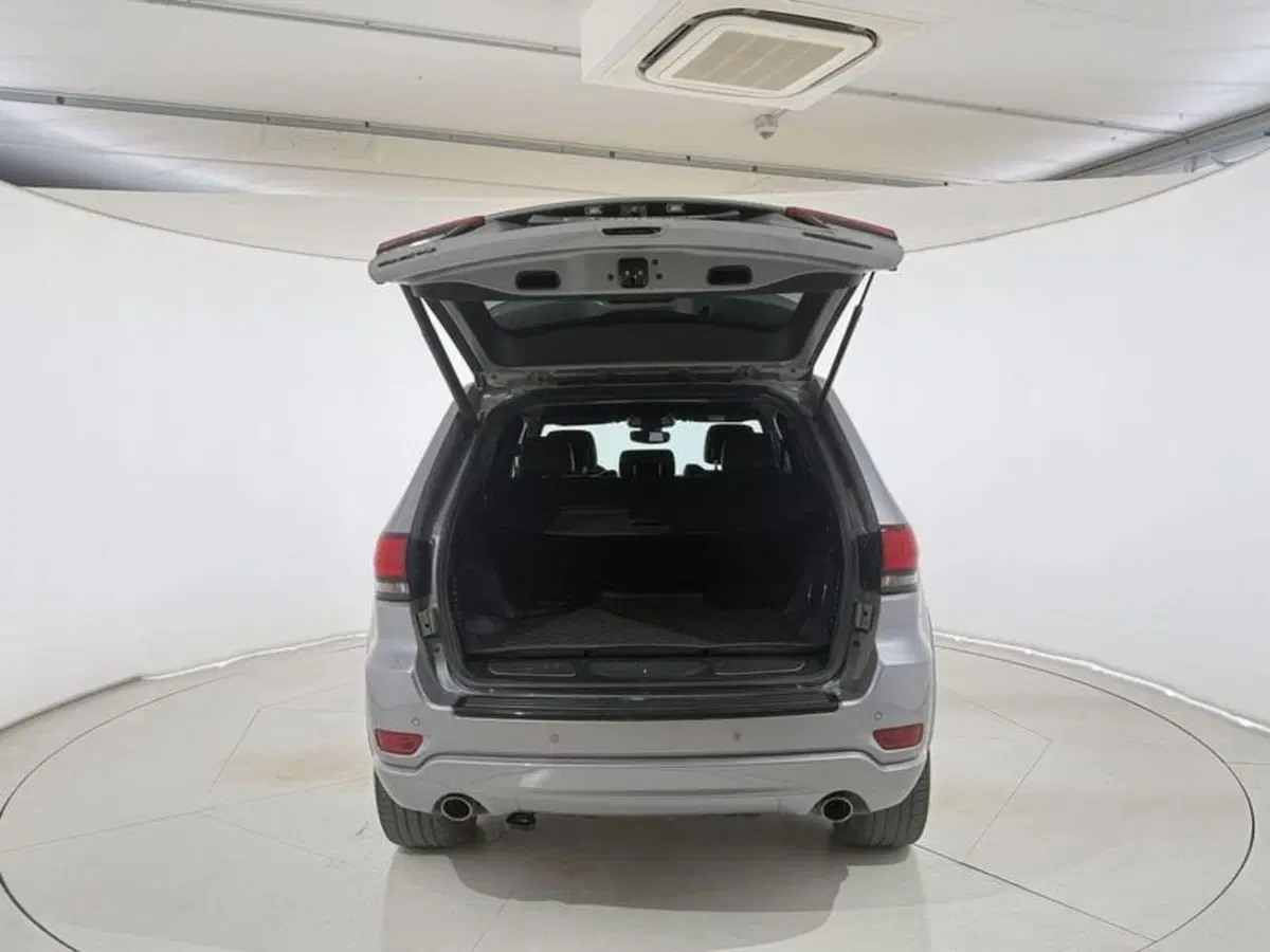 Jeep Grand Cherokee usata a Perugia (16)