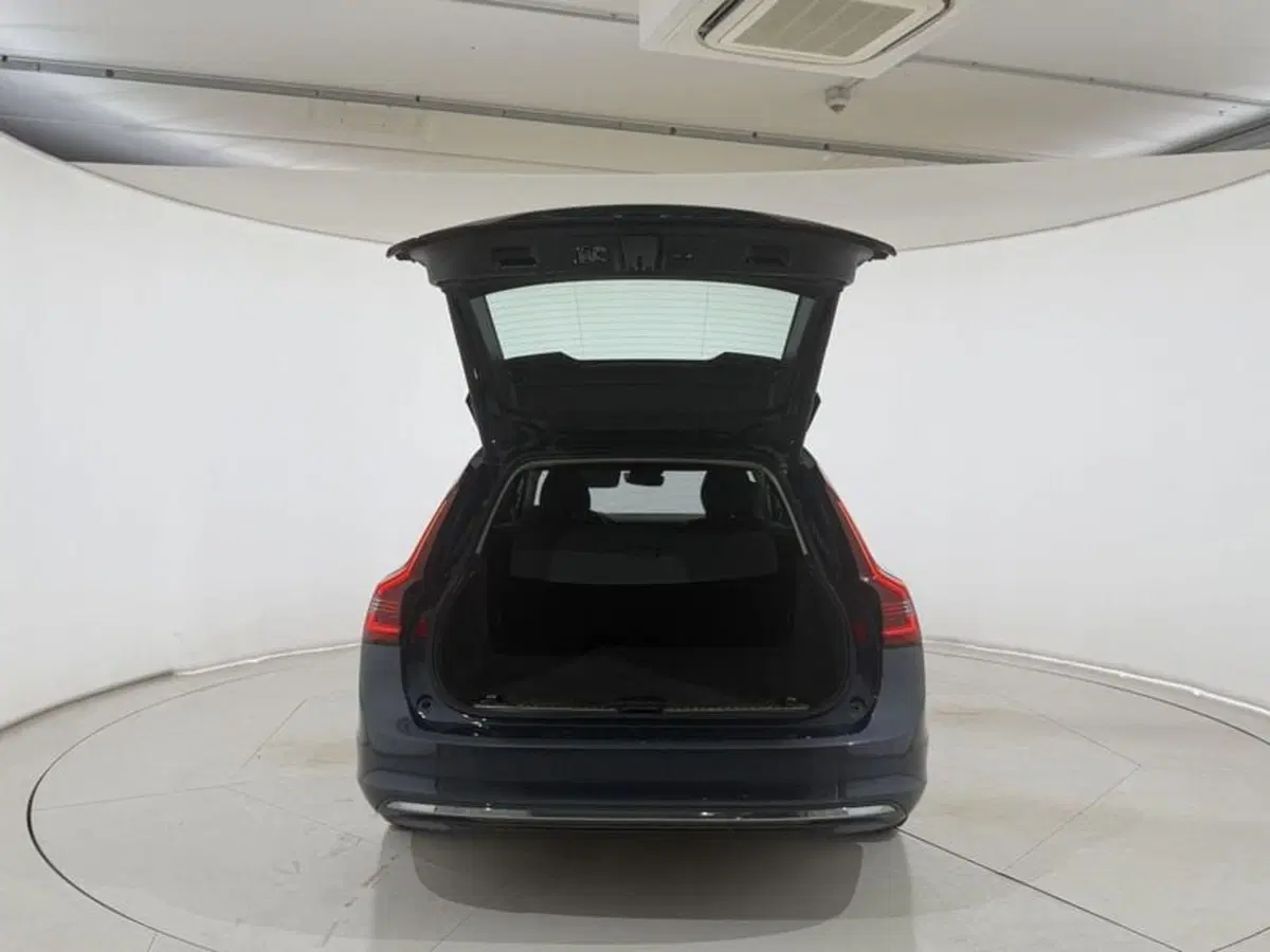 Volvo V90 usata a Perugia (17)