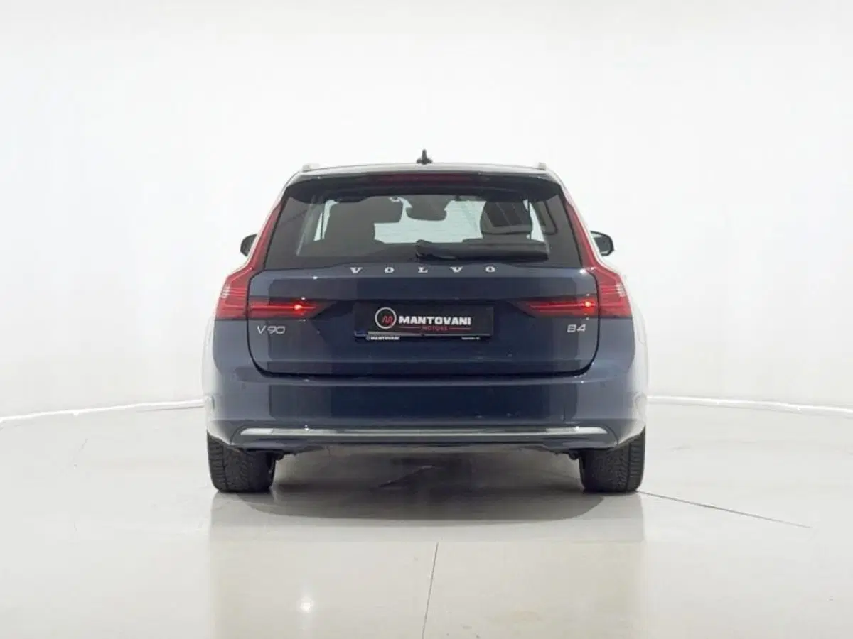 Volvo V90 usata a Perugia (4)