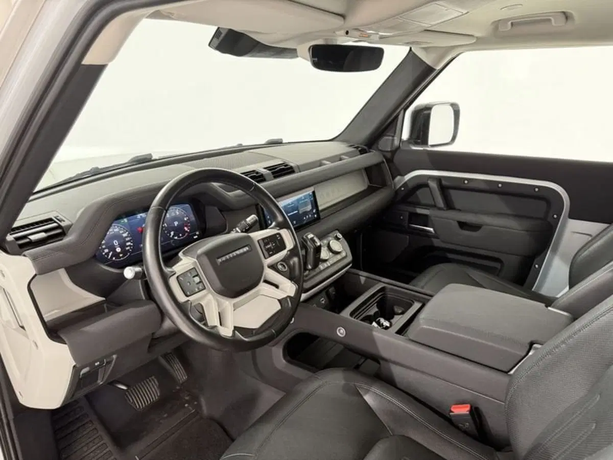 Land Rover Defender usata a Perugia (4)