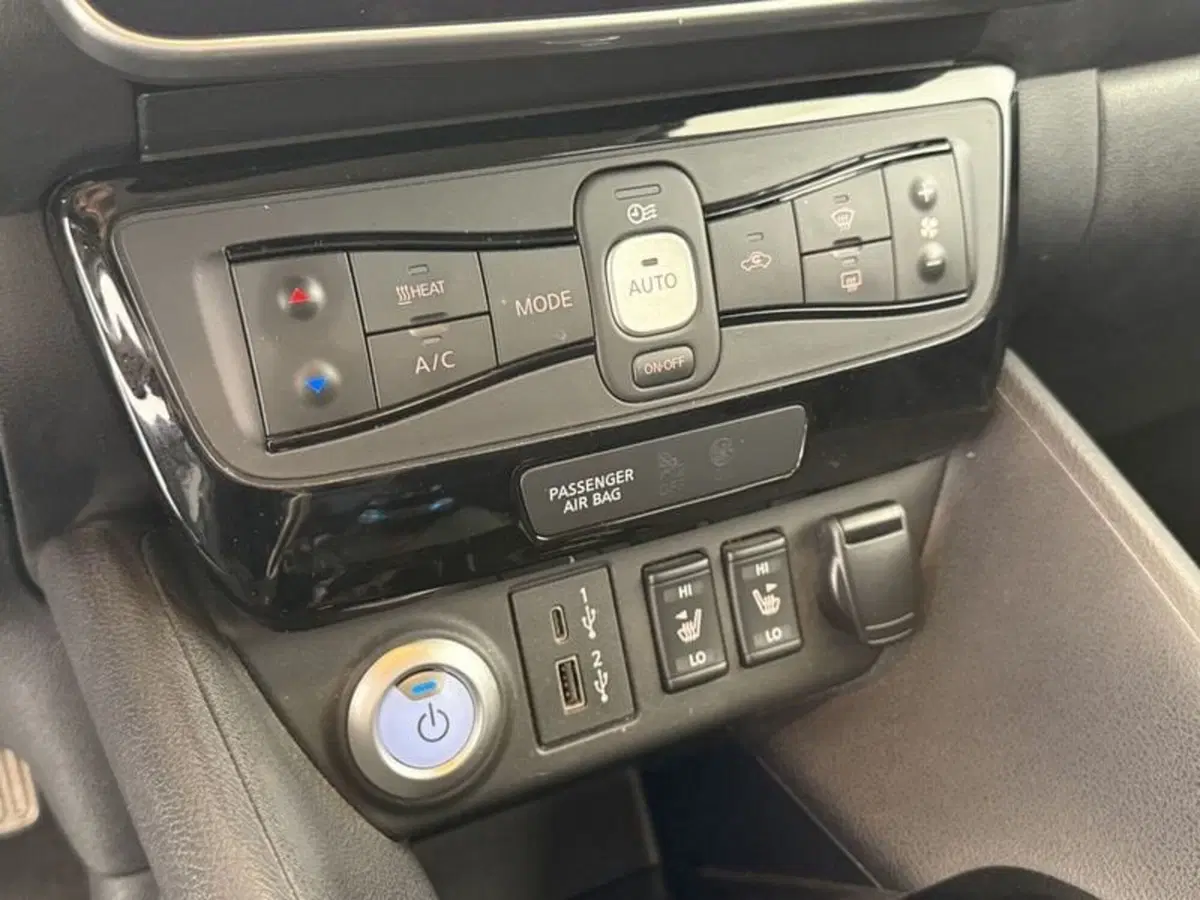 Nissan Leaf usata a Perugia (16)