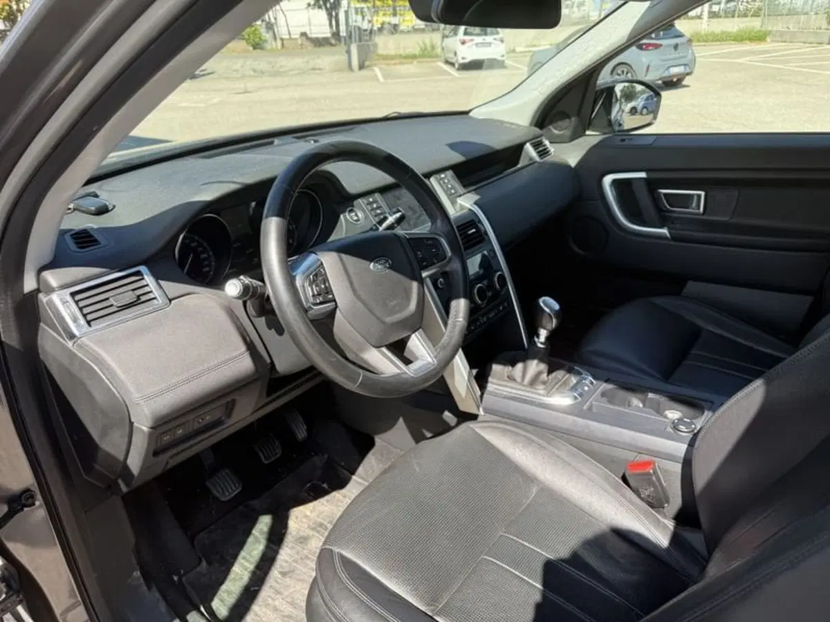 Land Rover Discovery Sport usata a Perugia (9)