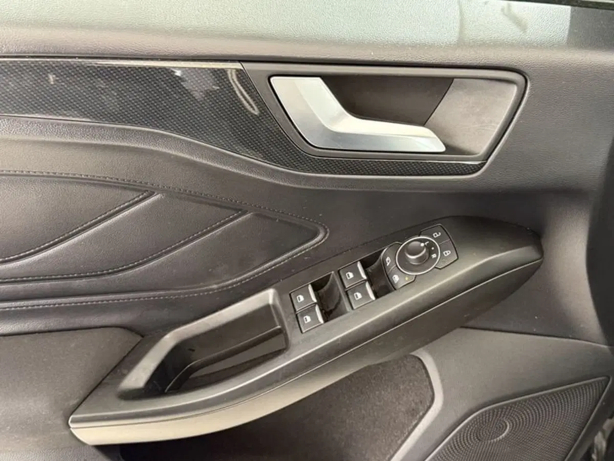 Ford Focus Station Wagon usata a Perugia (7)