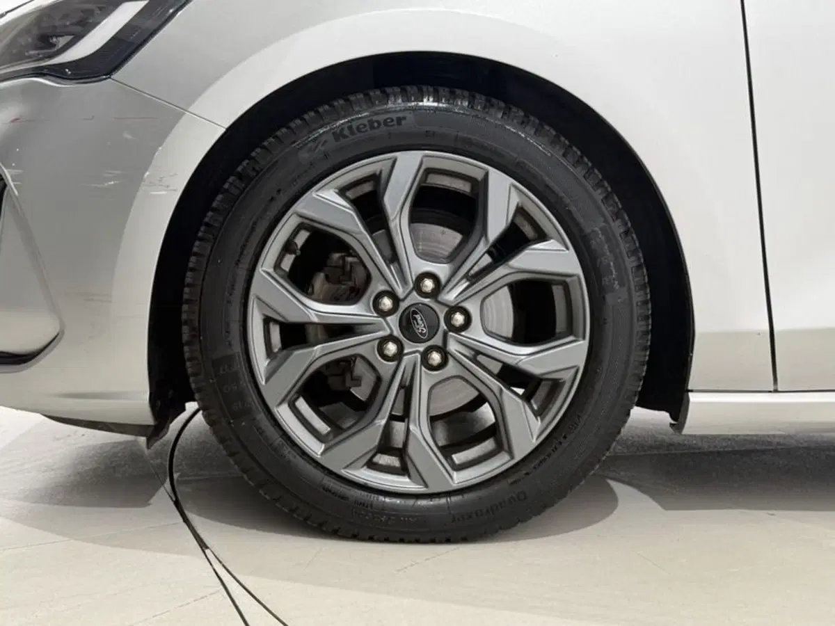 Ford Focus Station Wagon usata a Perugia (4)