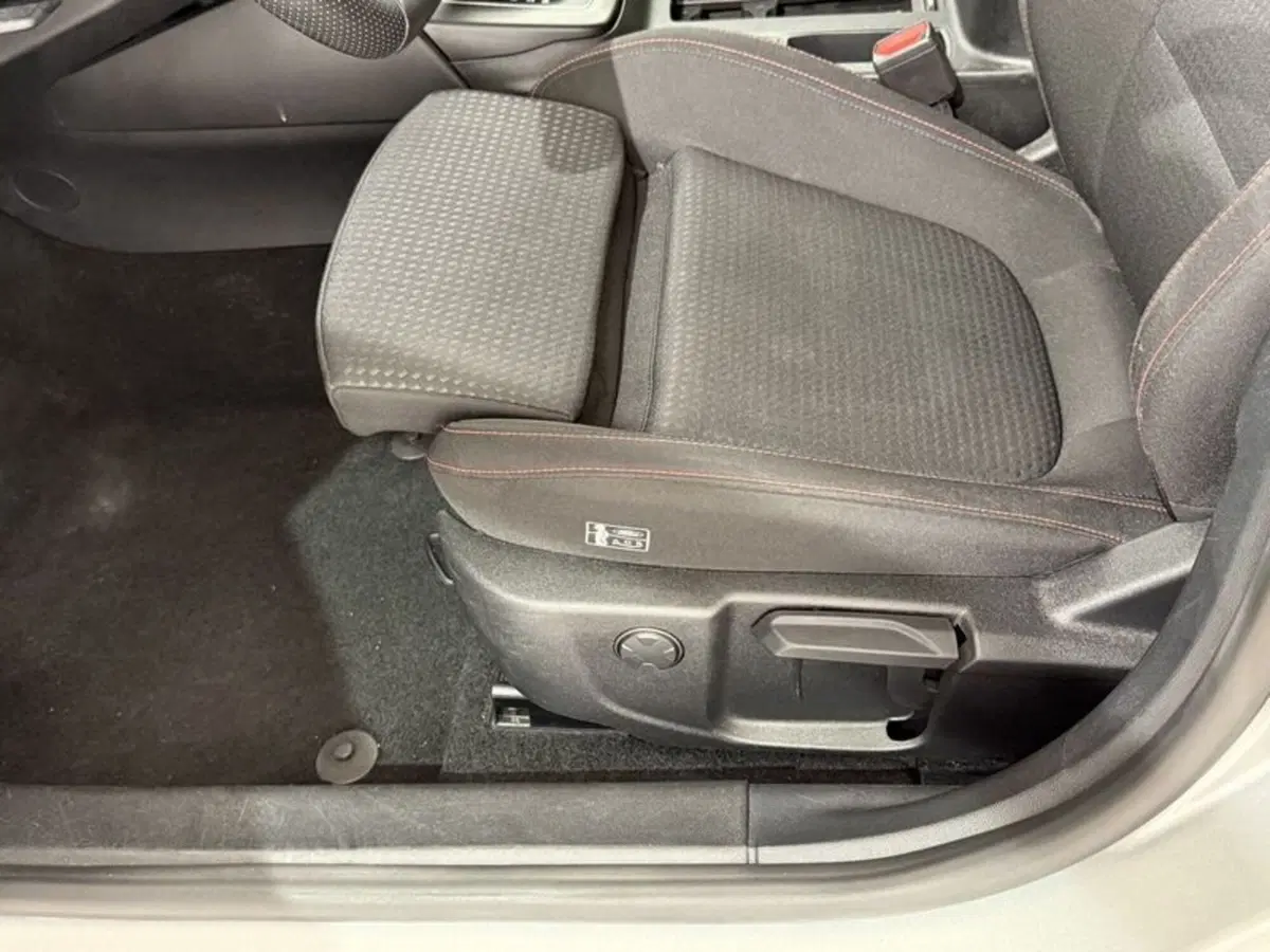 Ford Focus Station Wagon usata a Perugia (8)