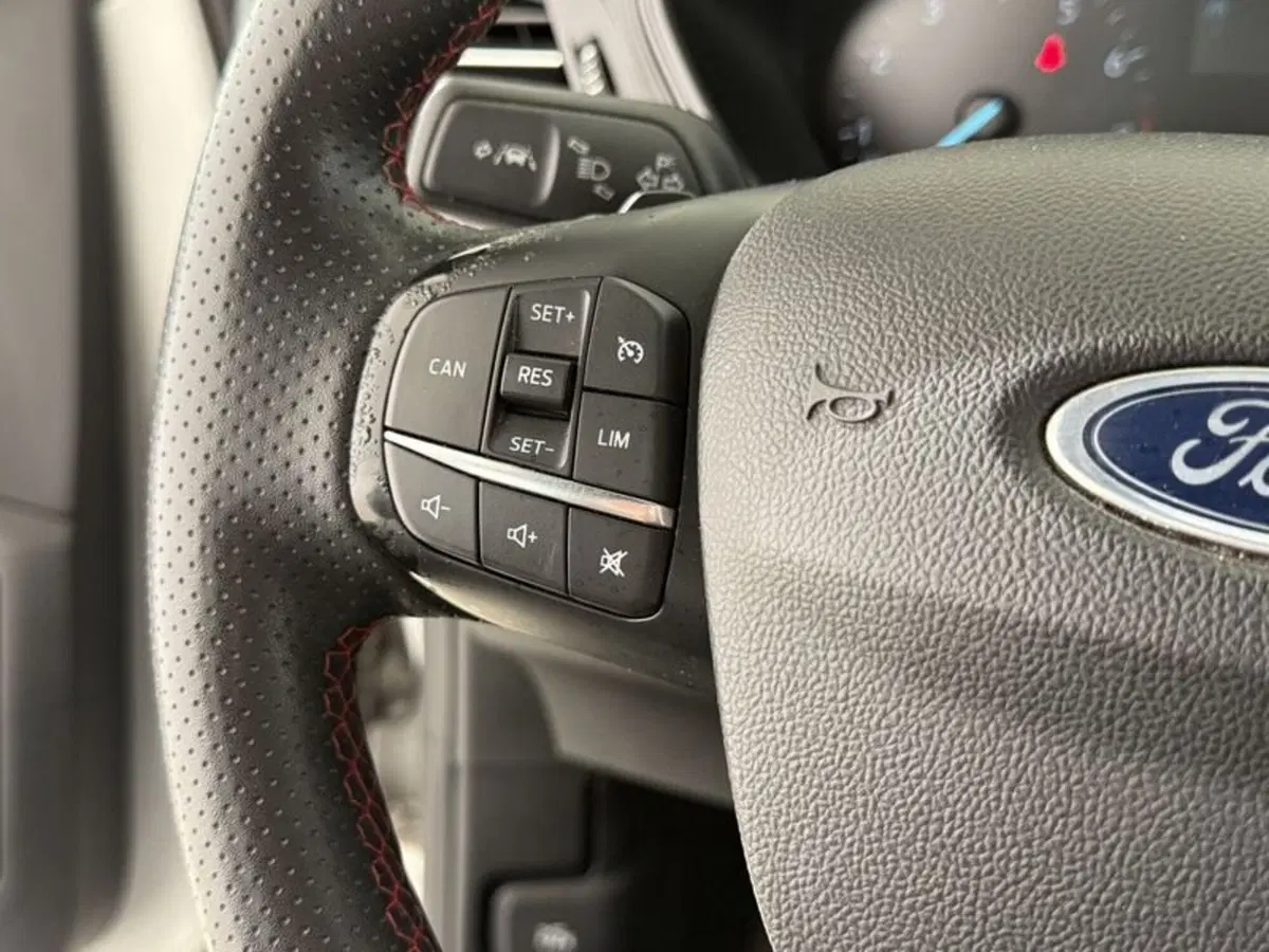 Ford Focus Station Wagon usata a Perugia (13)